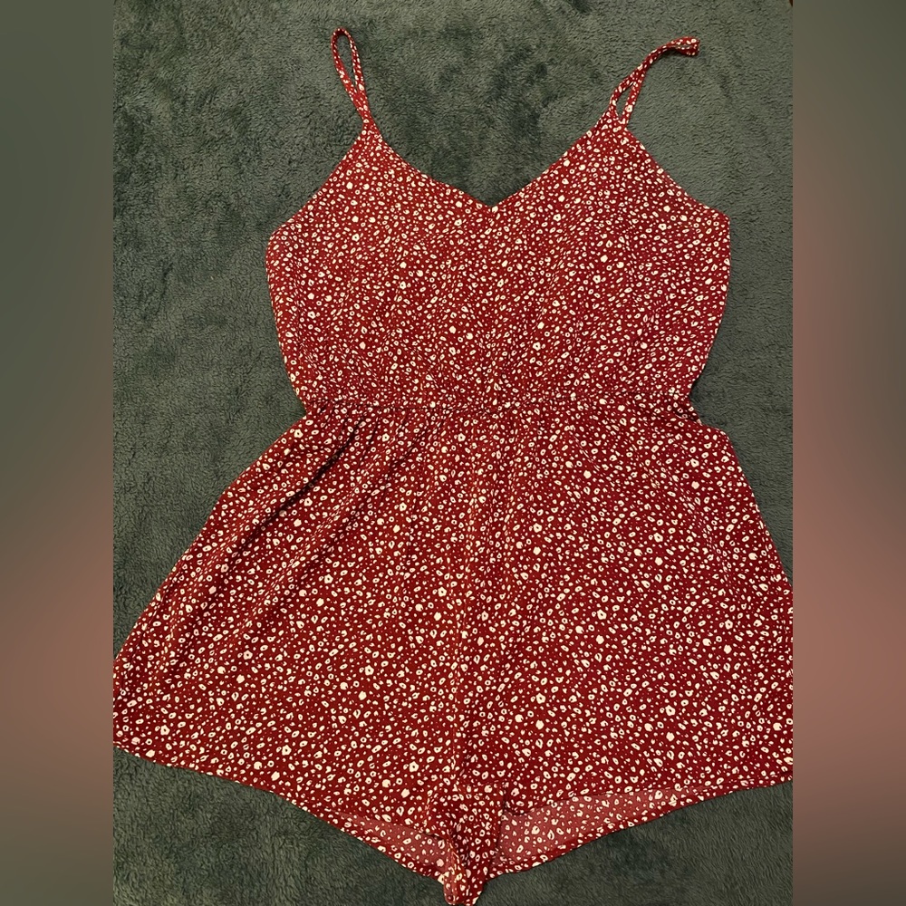 Red floral romper, XL size cinched waist, very flattering! Hardly worn!
